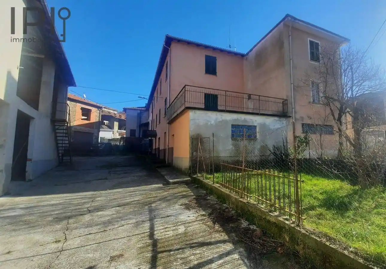 Rustico - Casale in vendita a Cengio