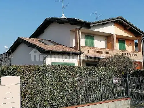 Villetta a schiera in vendita a Torlino Vimercati