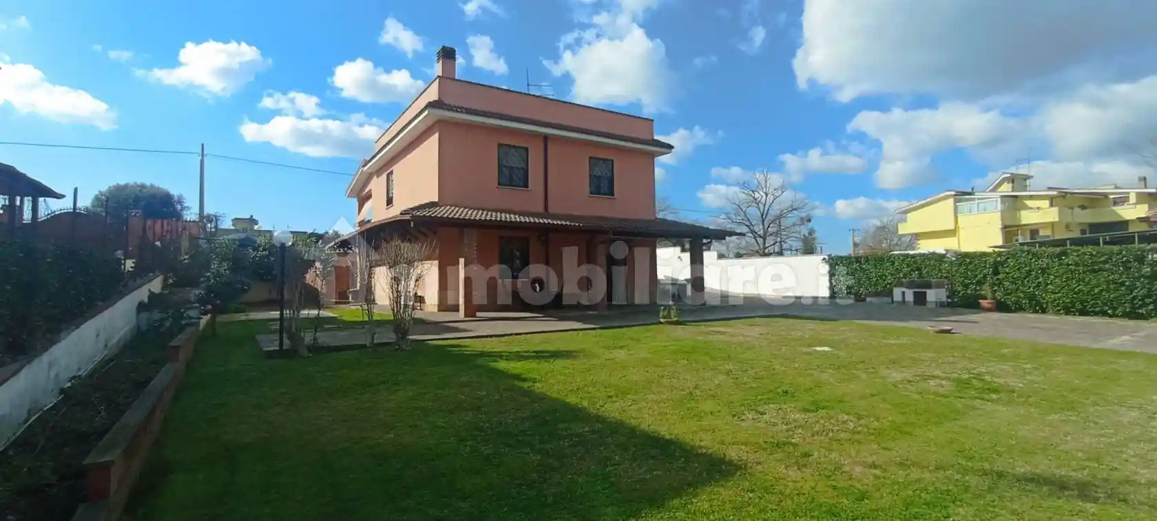 Villa in vendita a Aprilia