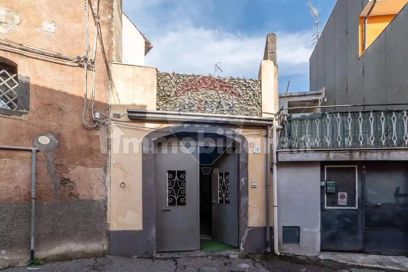Casa indipendente in vendita a Trecastagni