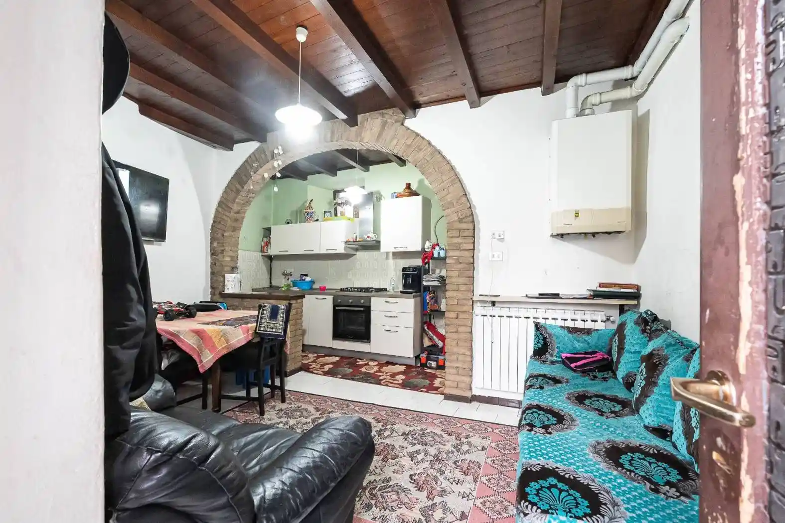 Casa indipendente in vendita a Carugo