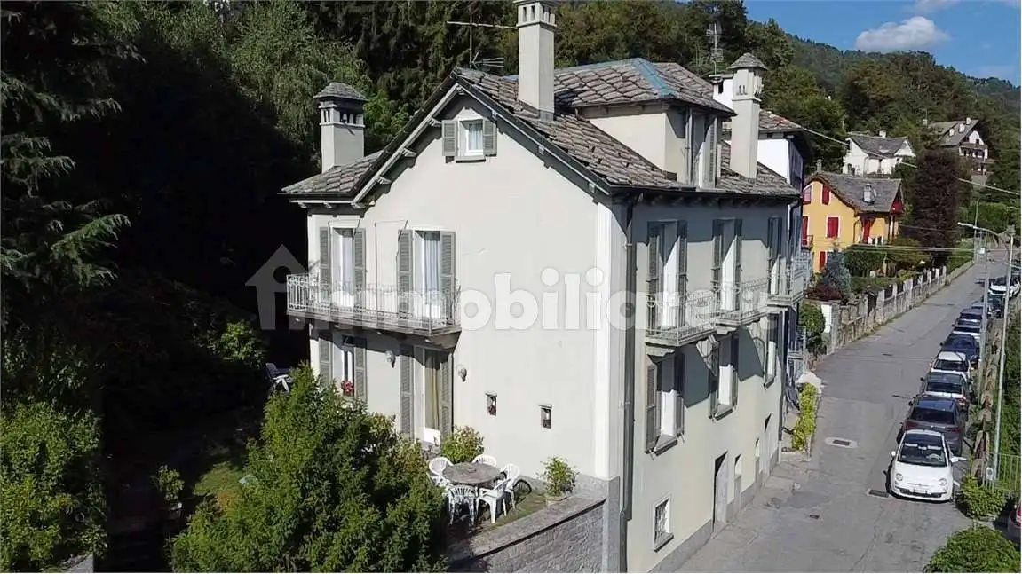 Villa in vendita a Toceno