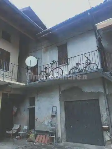 Appartamento in vendita a Sesto Calende