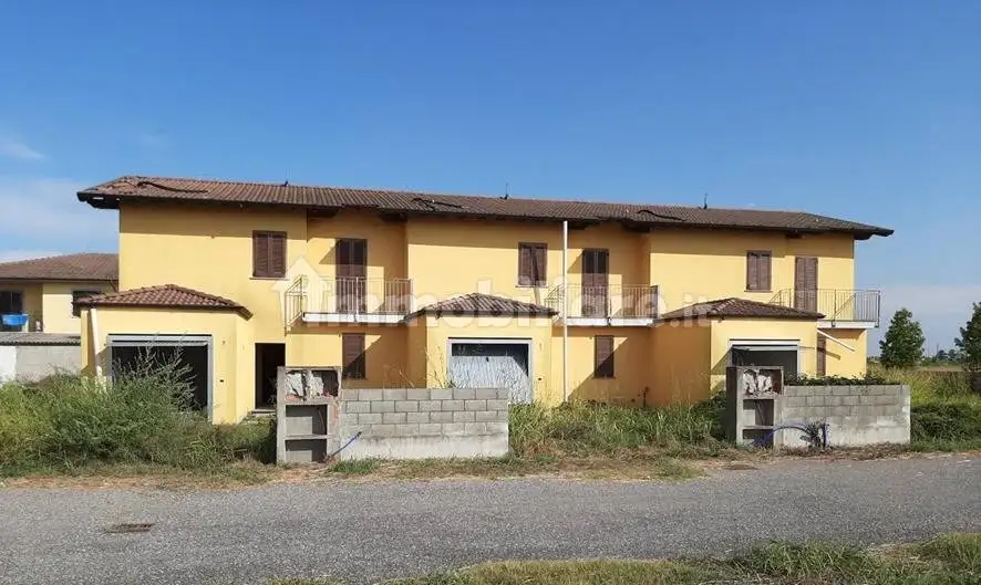 Villa in asta a Torre de' Picenardi