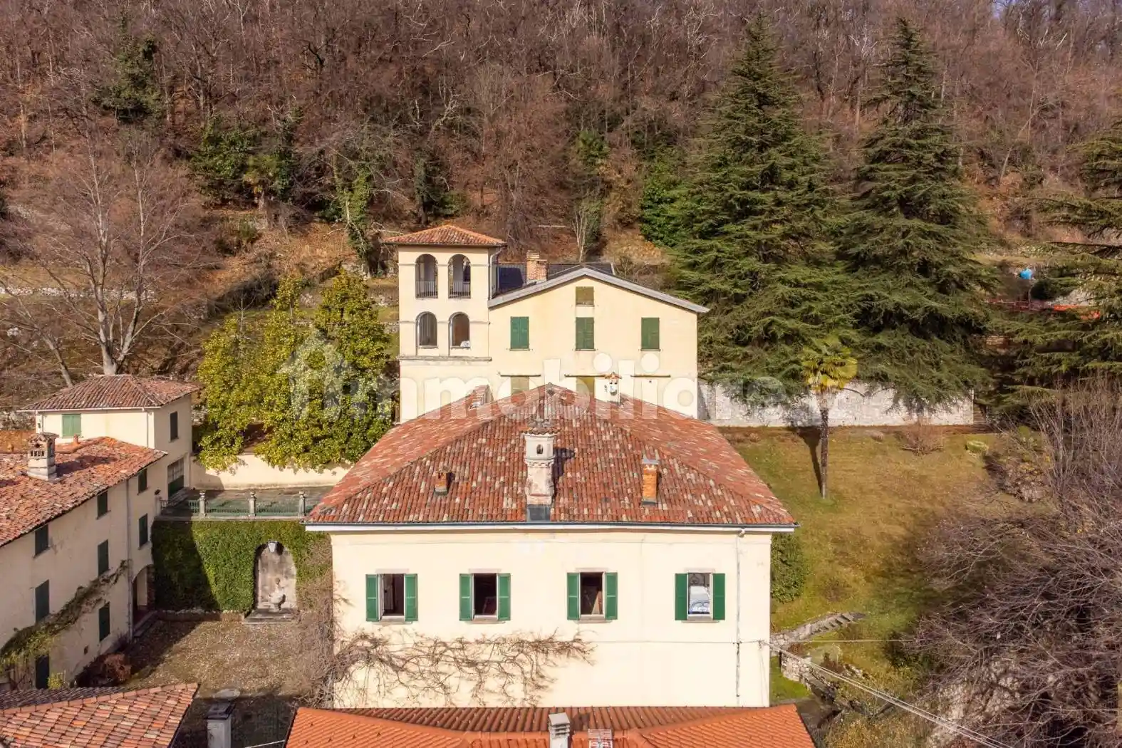 Villa unifamiliare, ottimo stato, 1100 m², Castello Cabiaglio - foto 5
