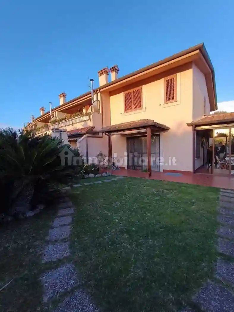 Villetta a schiera - foto 2