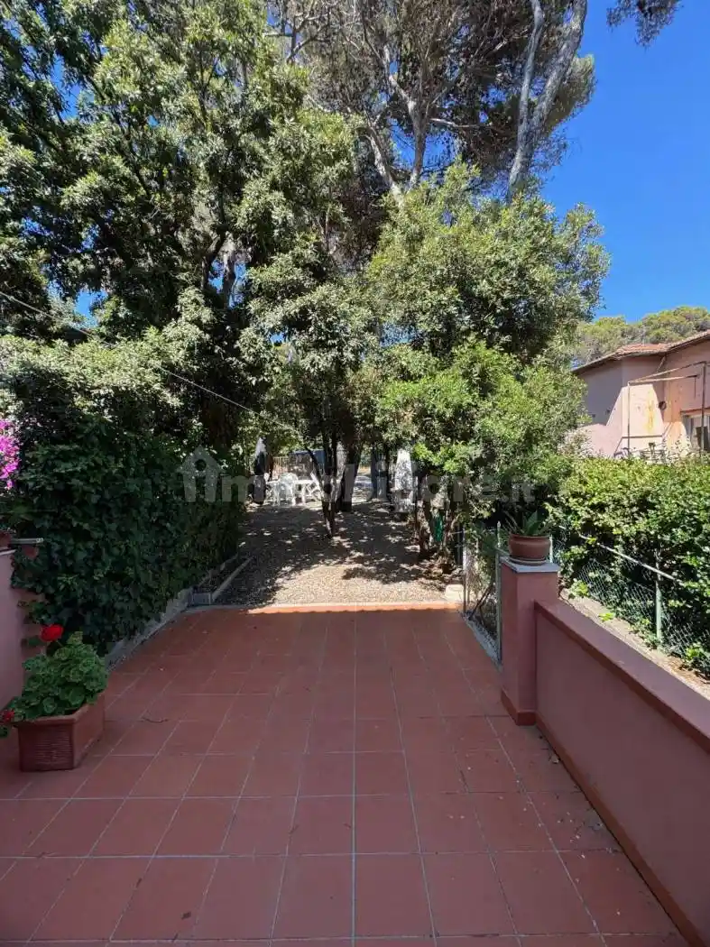 Appartamento in vendita a Livorno