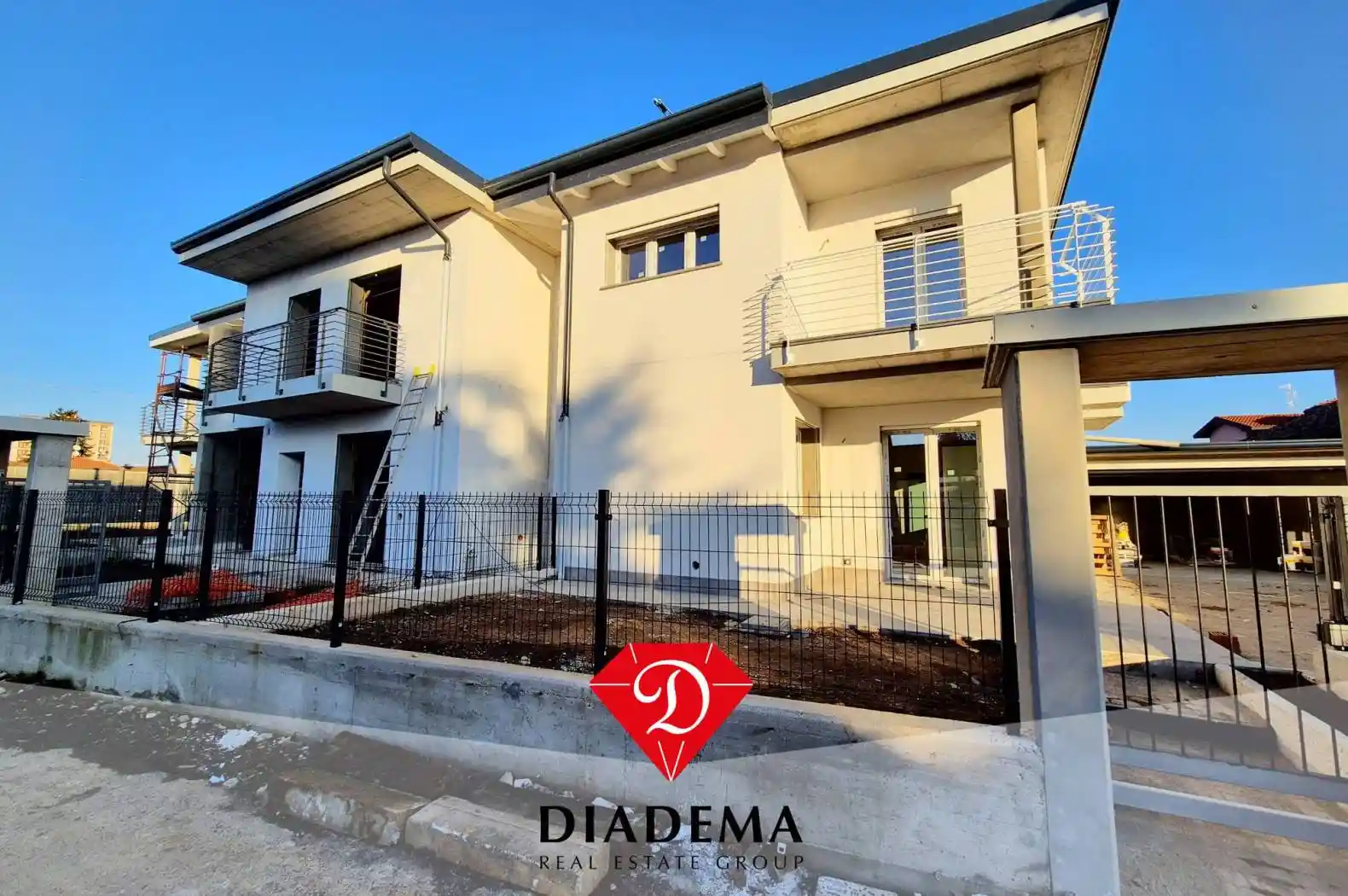 Villa in vendita a Oggiona con Santo Stefano