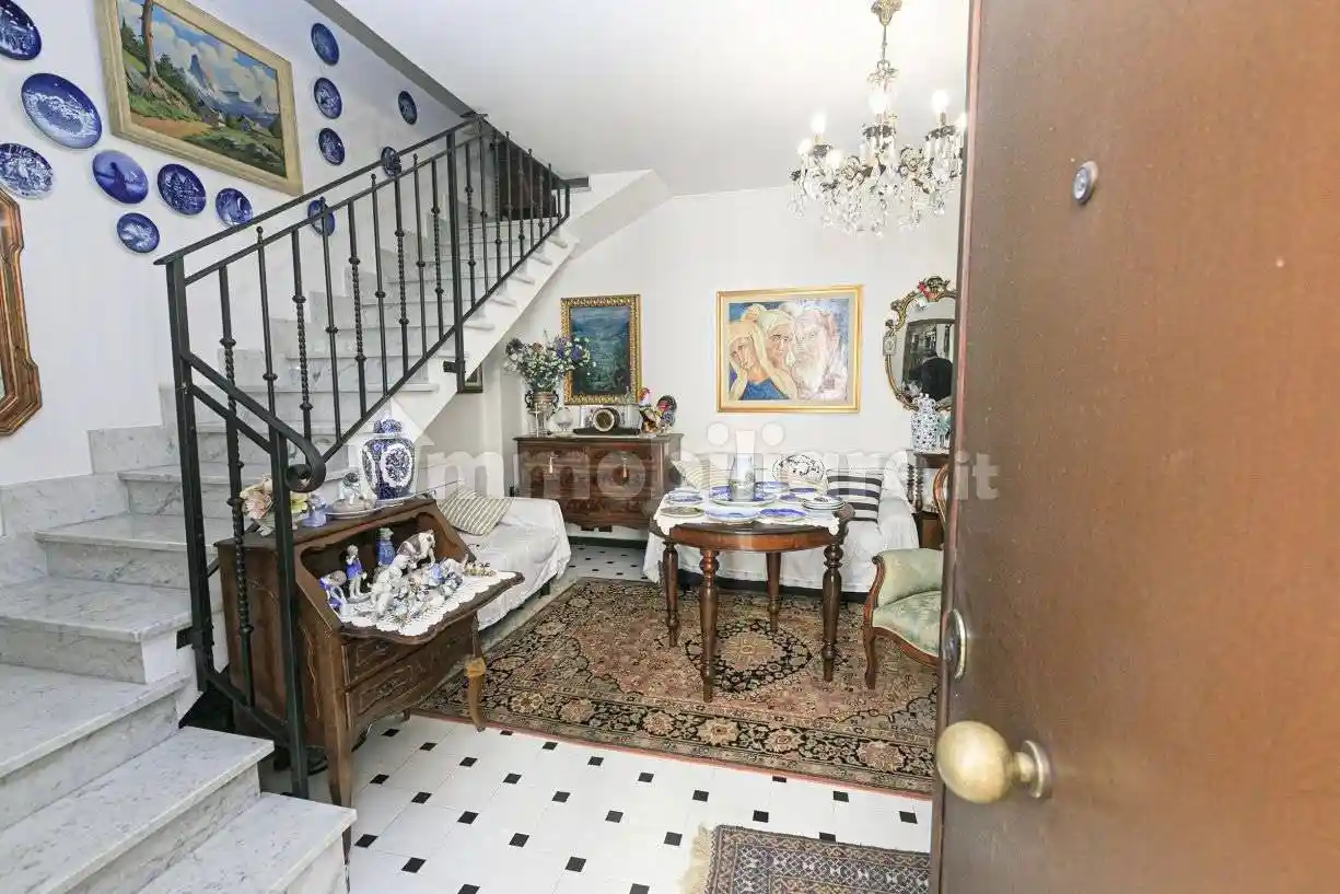 Appartamento in vendita a Genova