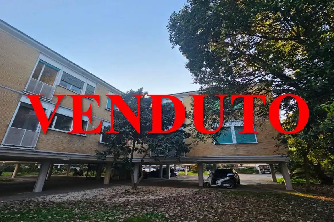 Quadrilocale via degli Olimpionici, Villaggio Olimpico, Roma - foto 2