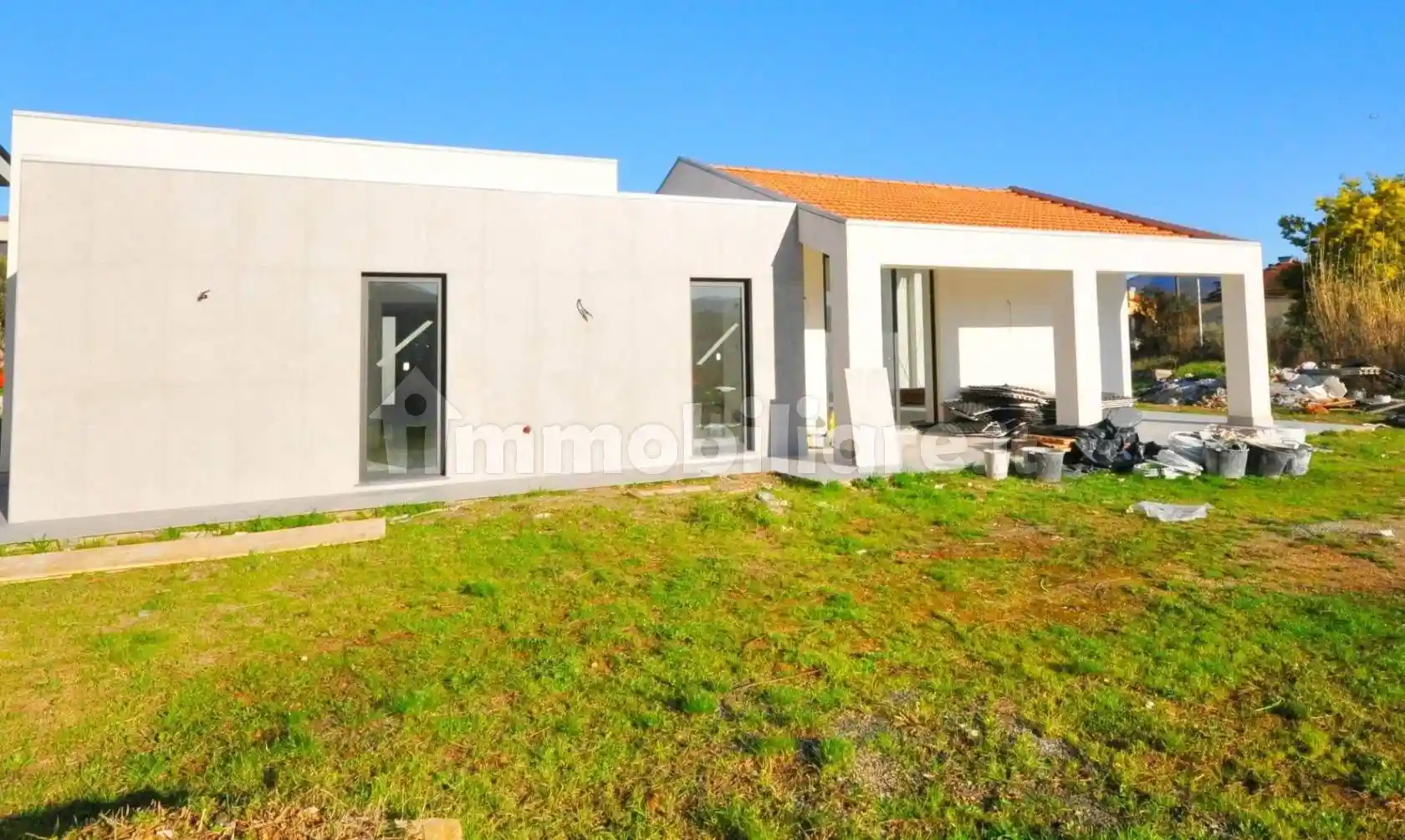 Villa in vendita a Sarzana