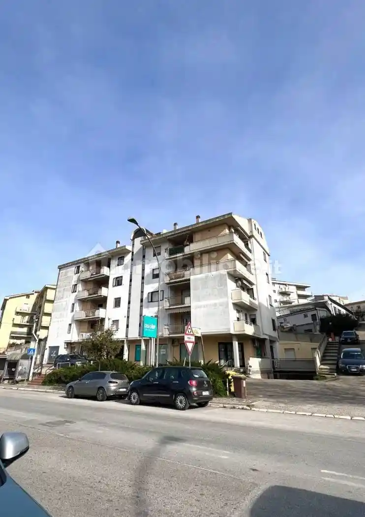 Quadrilocale Circonvallazione istoniense, Viadotto Istonia, Corso G. Garibaldi, V. San Michele, Vasto - foto 4