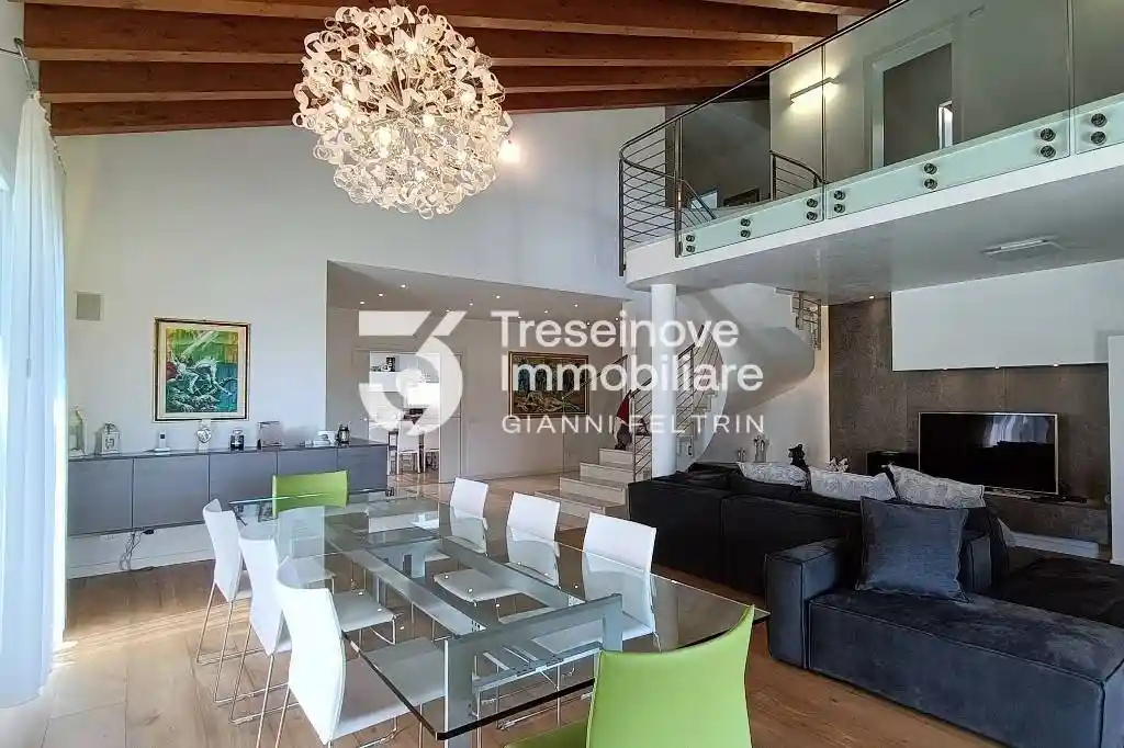 Villa in vendita a Paese