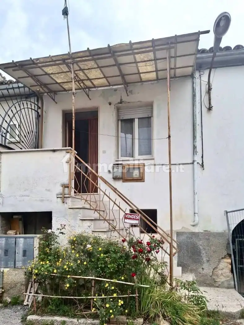 Villa in vendita a Montorio al Vomano