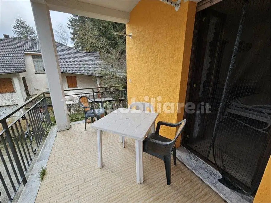 Trilocale via Lina Pagliughi 19, Centro, Albareto - foto 4