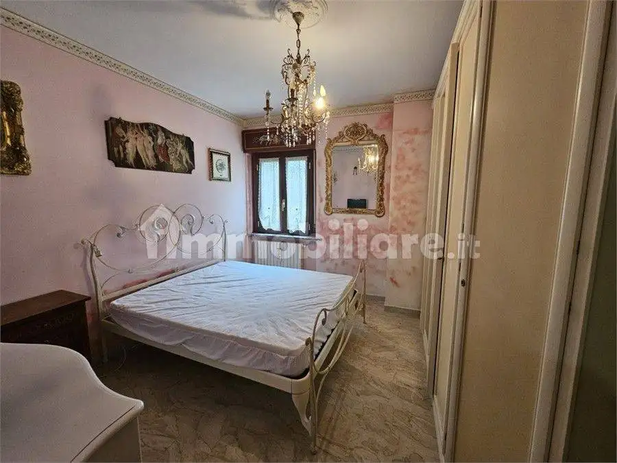 Trilocale via Lina Pagliughi 19, Centro, Albareto - foto 5