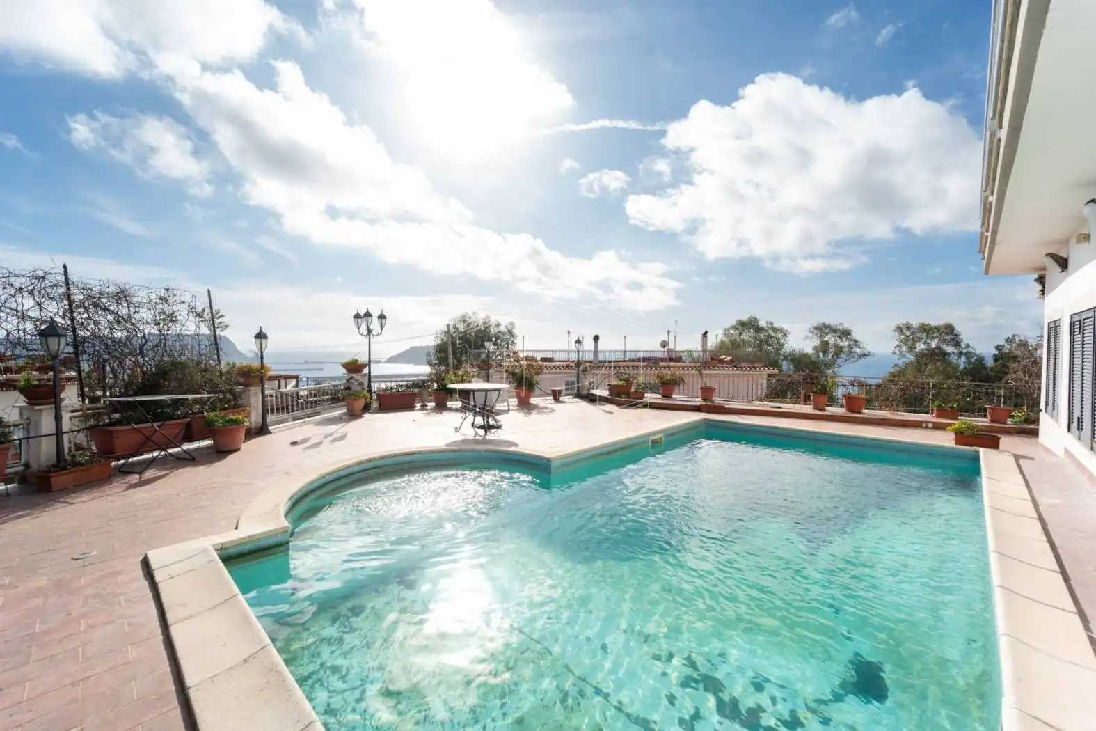 Villa in vendita a Pozzuoli