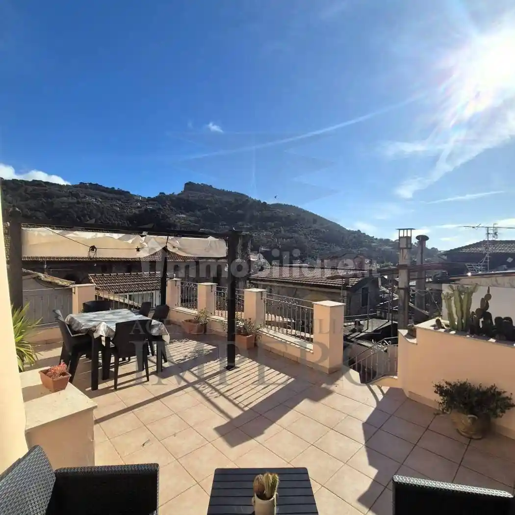 Appartamento in vendita a Camporosso