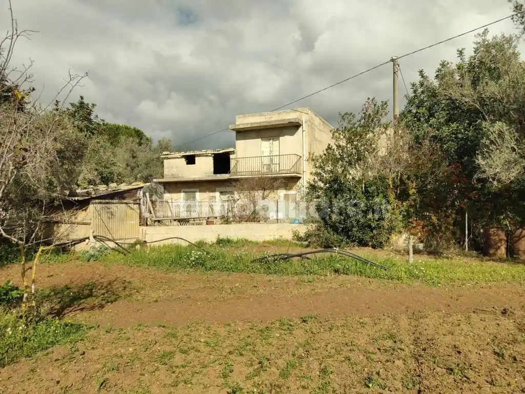 Rustico - Casale in vendita a Scicli