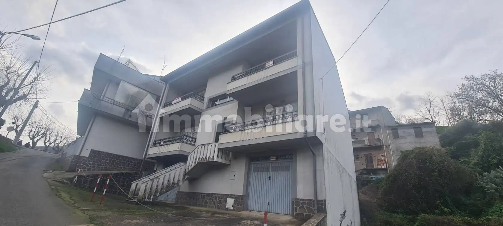 Palazzo - Edificio in vendita a Galatro