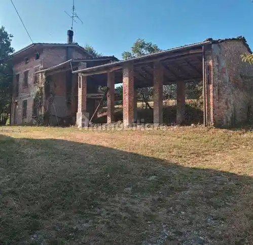 Rustico - Casale in vendita a Lugagnano Val d'Arda