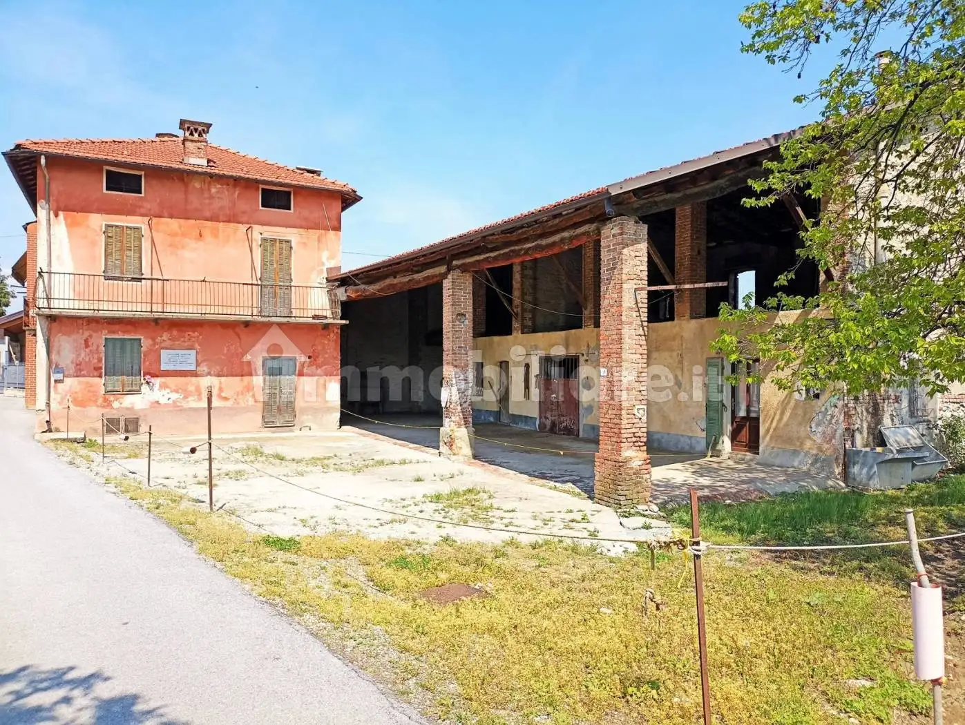 Rustico - Casale in vendita a Cuneo