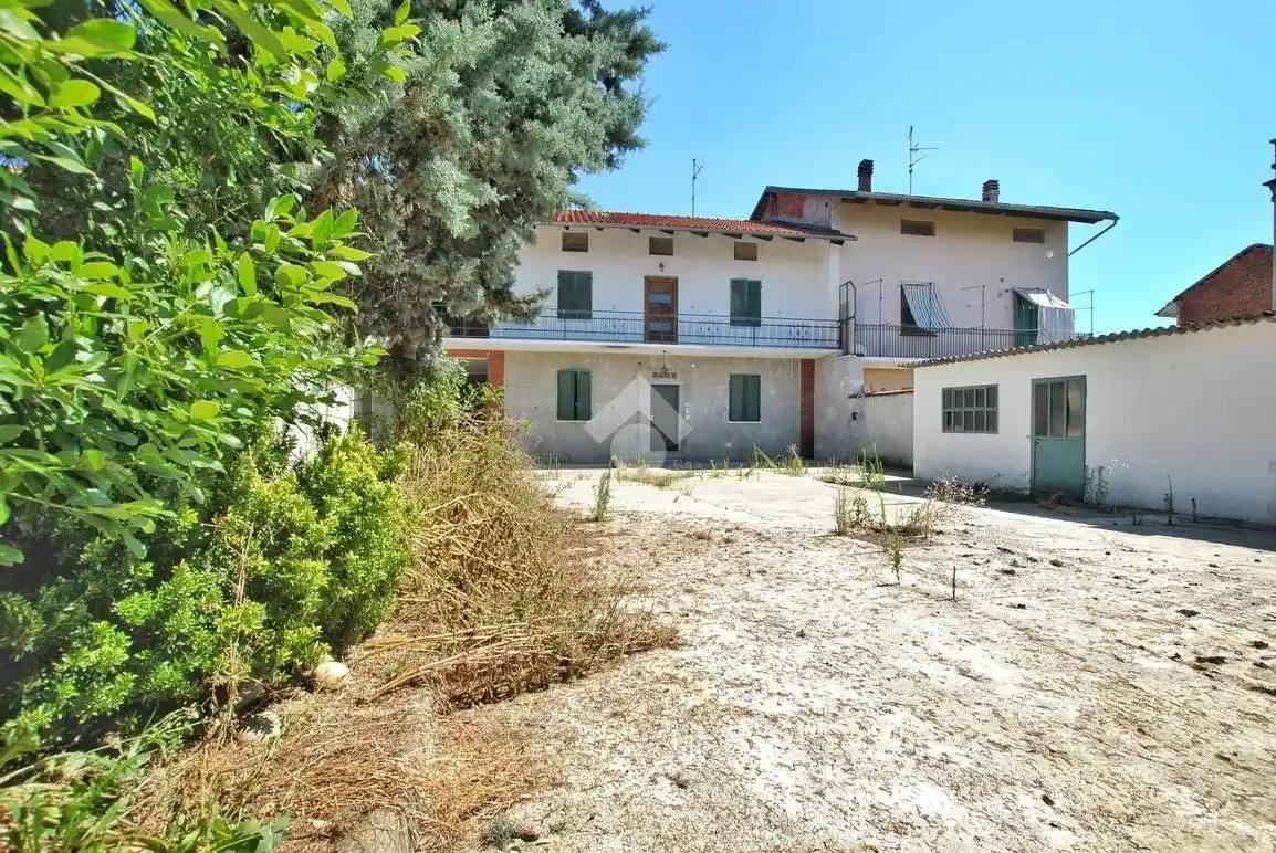 Casa indipendente in vendita a Borgo d'Ale