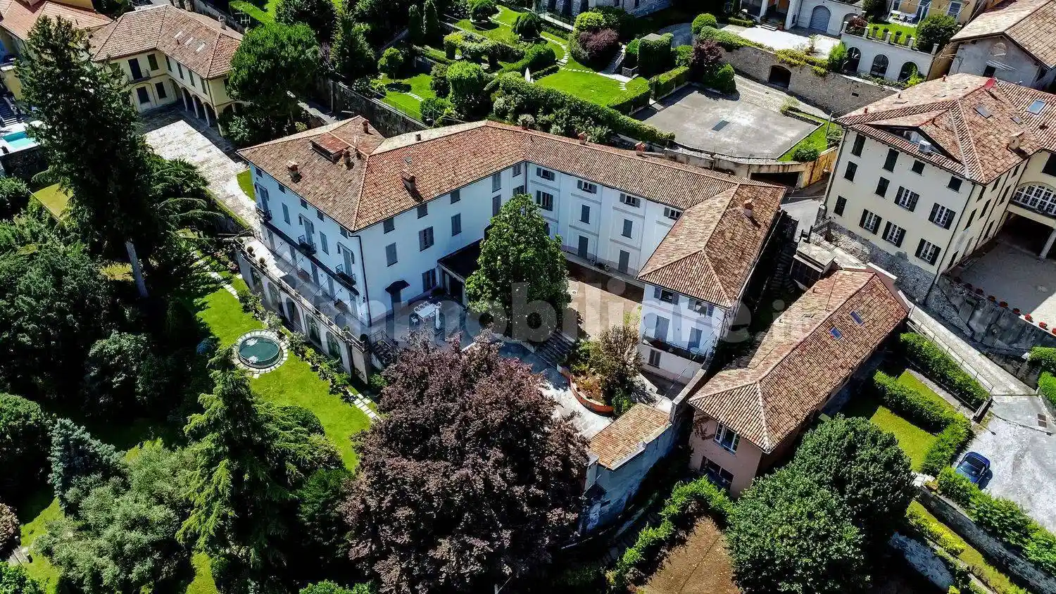 Villa in vendita a Como