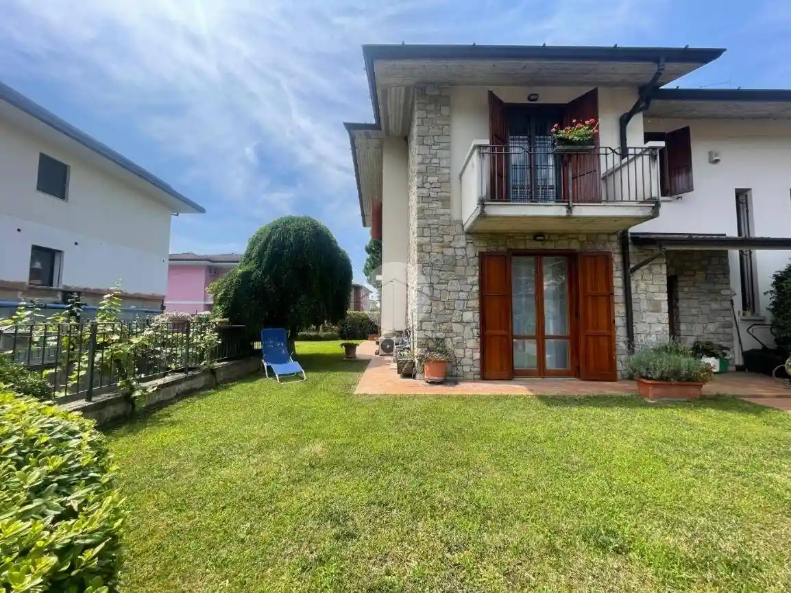 Villa in vendita a Cellatica