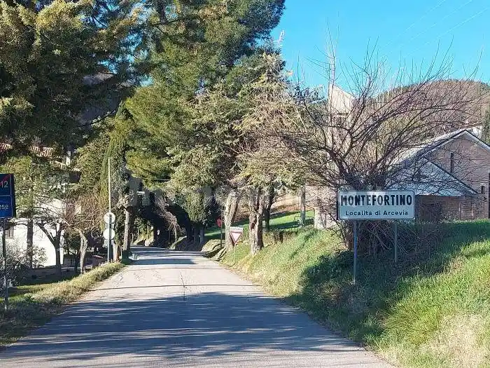 Casa indipendente in vendita a Arcevia