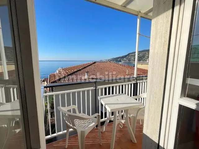 Appartamento in affitto a Ospedaletti