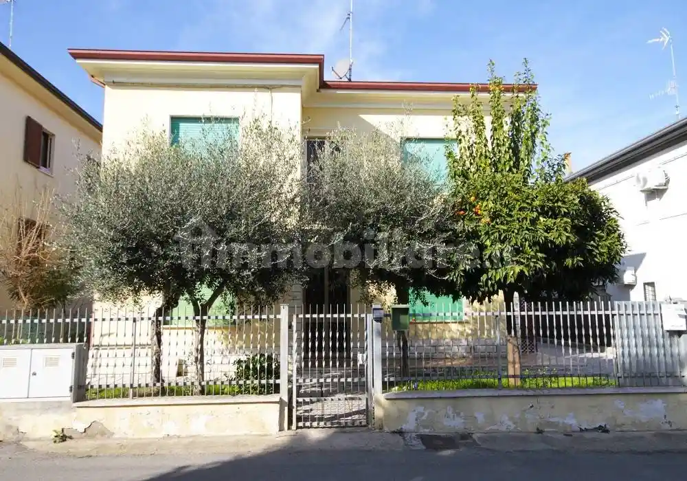 Villa in vendita a Riccione