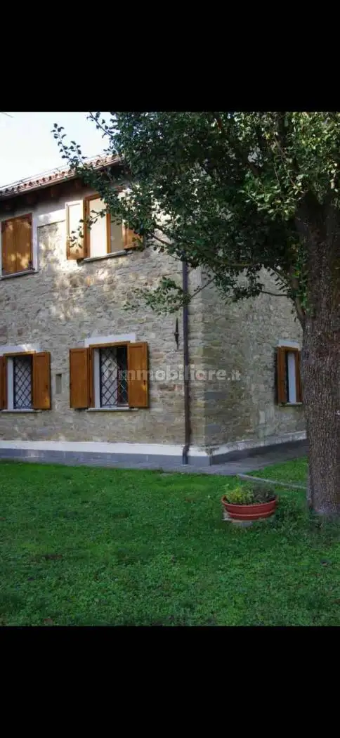 Villa unifamiliare Strada Provinciale Passo Zanchetto-Porretta Terme, Castel di Casio