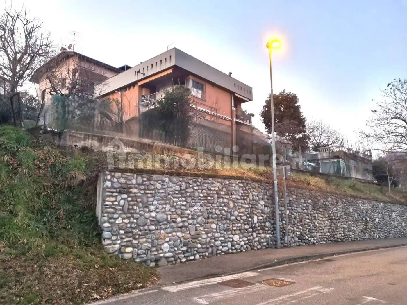Villa in vendita a Almenno San Bartolomeo