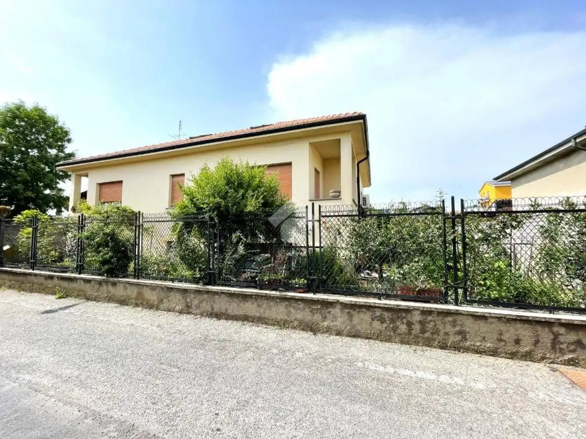 Villa unifamiliare via San Carlo 7, Cassinetta di Lugagnano - foto 3