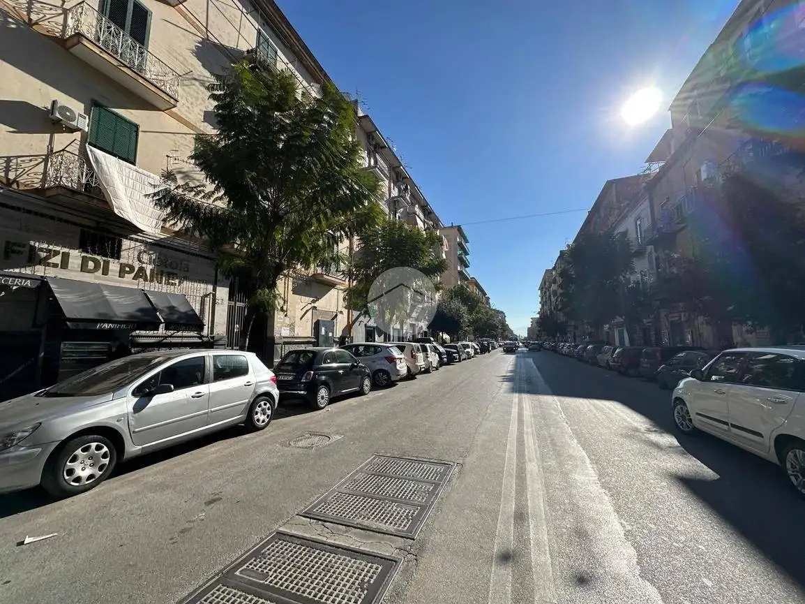 Appartamento in vendita a Napoli