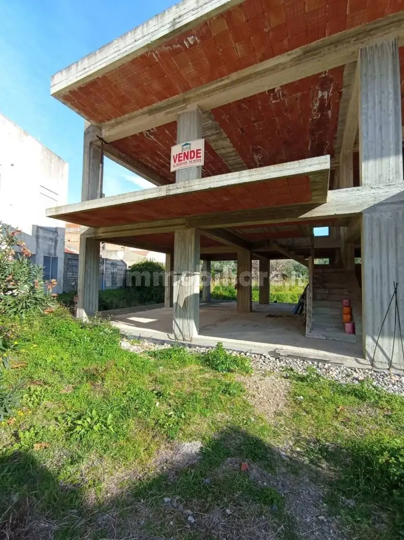 Casa indipendente in vendita a Valdina