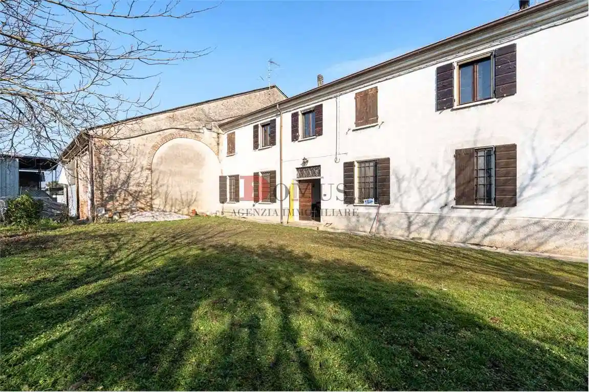 Villa in vendita a Marcaria