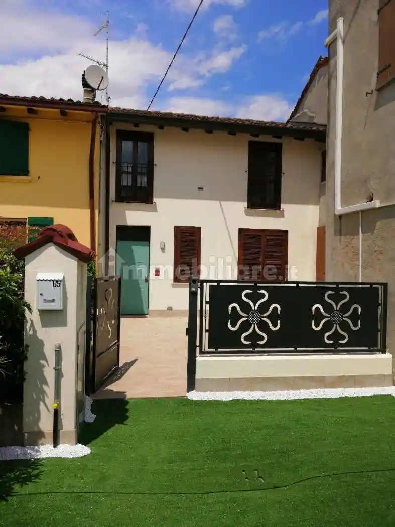 Villa in vendita a Cremona