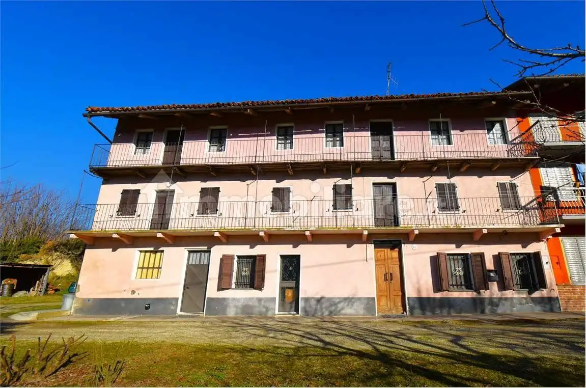 Casa indipendente in vendita a Castellinaldo d'Alba