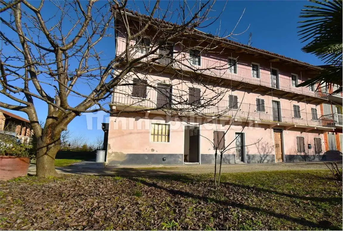 Terratetto unifamiliare 360 m², da ristrutturare, Castellinaldo d'Alba - foto 3