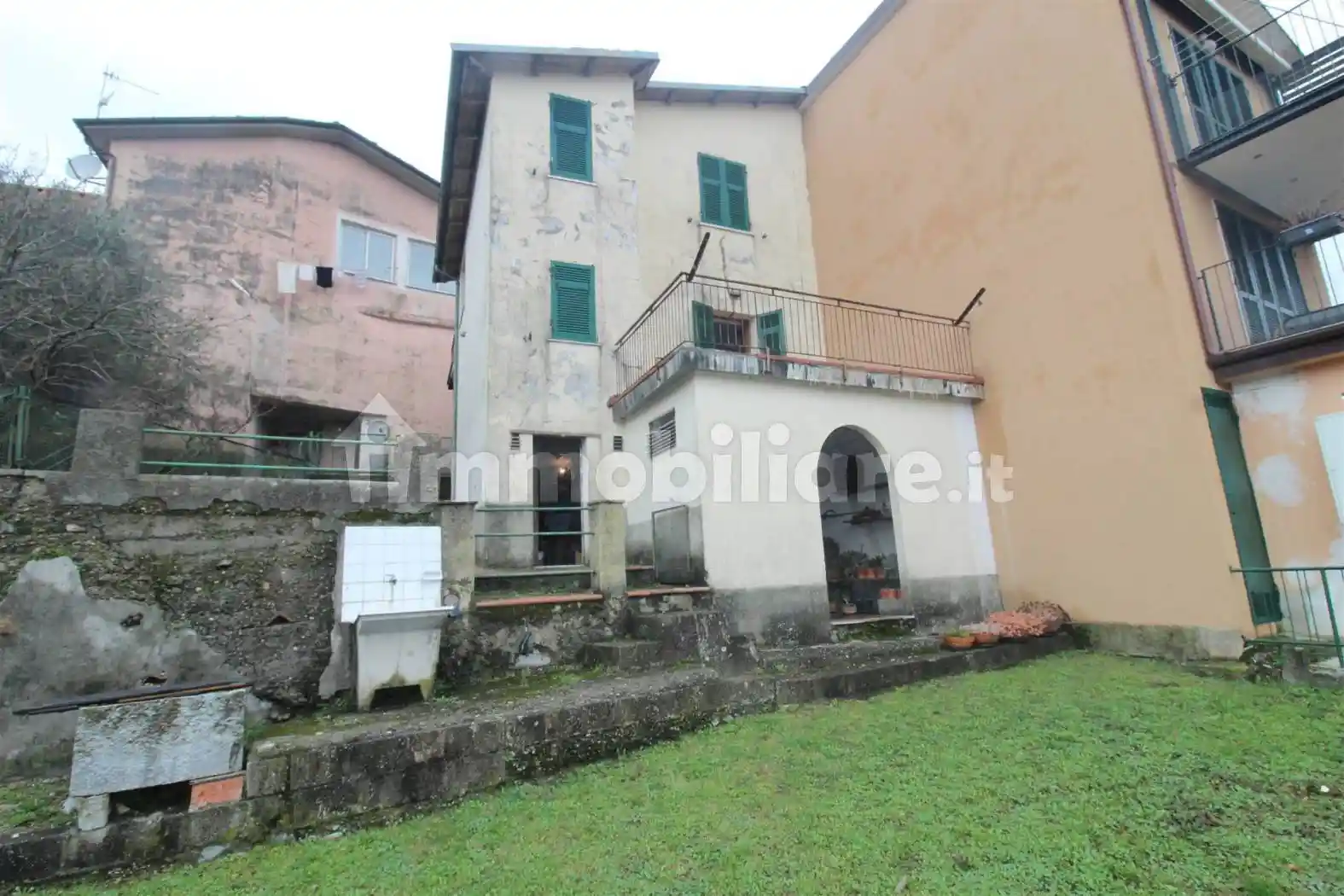 Casa indipendente in vendita a Fivizzano