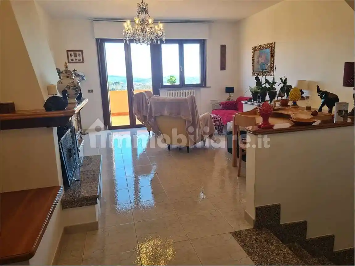 Villa a schiera 4 locali, ottimo stato, Brecce Bianche, Ancona - foto 2