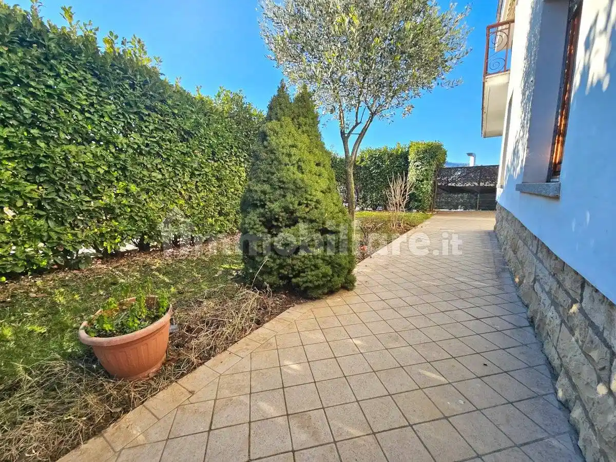 Bilocale via Camillo Benso di Cavour, Cazzano Sant'Andrea - foto 2