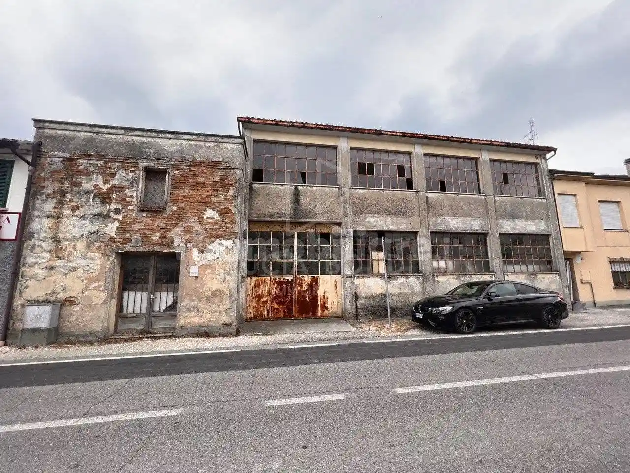 Palazzo - Edificio in vendita a Russi