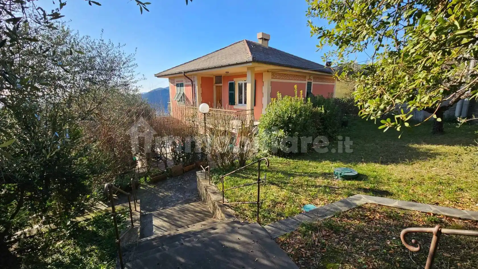 Villa in vendita a Cogorno