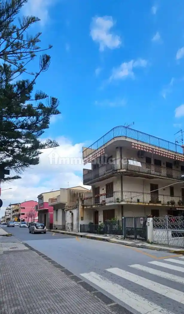 Appartamento in vendita a Sant'Alessio Siculo