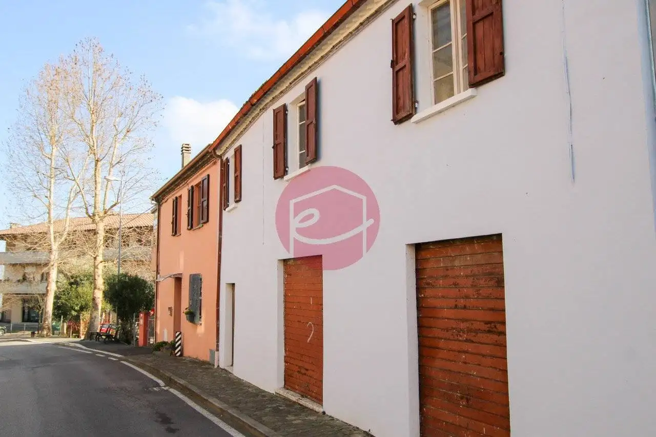 Appartamento in vendita a Borghi