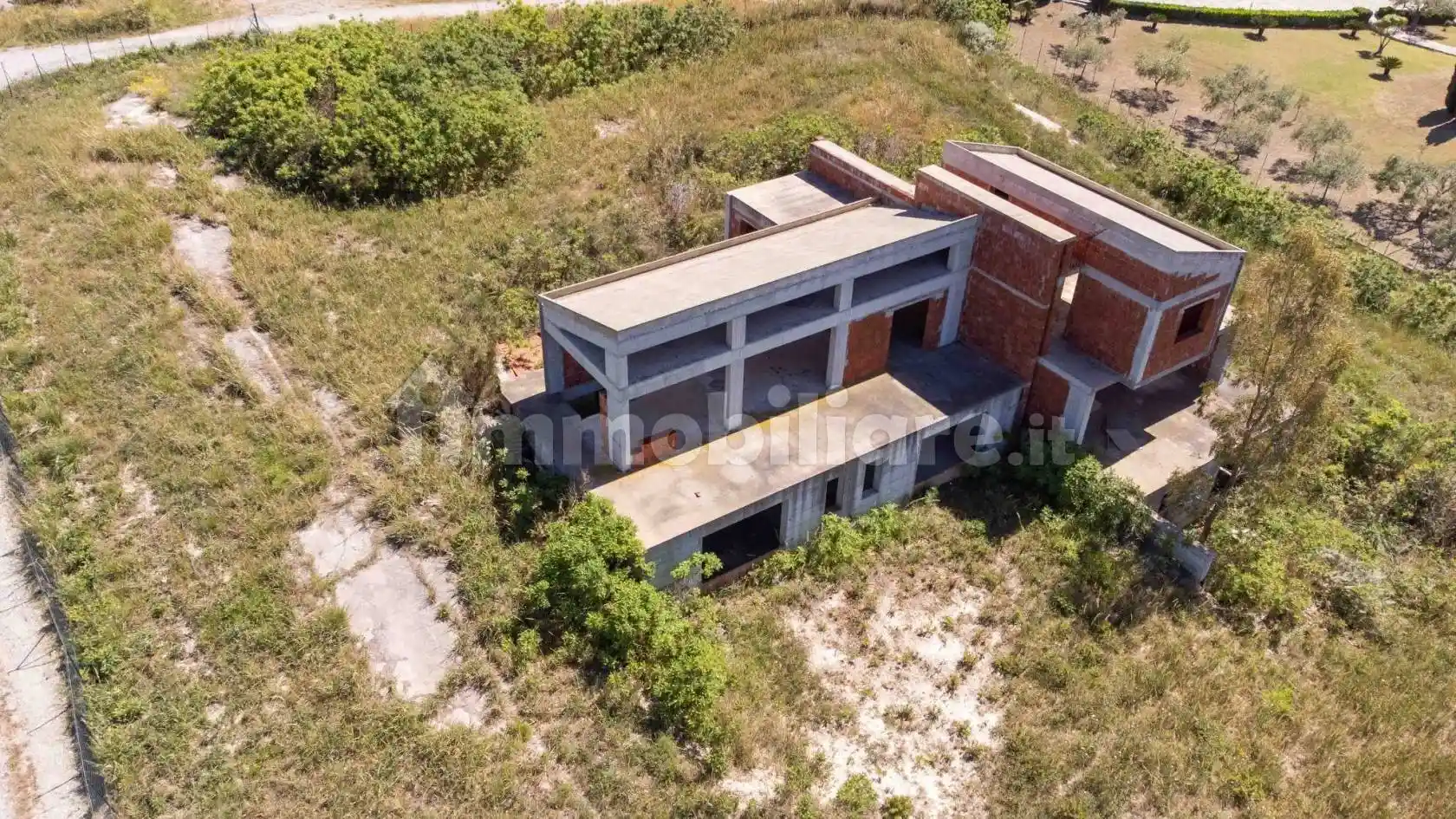 Villa in vendita a Campofelice di Roccella