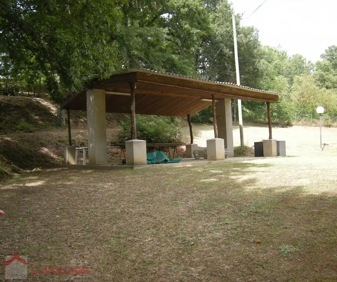 Terratetto unifamiliare 200 m², buono stato, Palazzo del Pero, Arezzo - foto 2